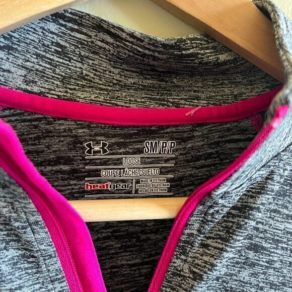 Under Armour Men's UA Tech 1/4 Zip Shirt 1242220 Gray Size S Loose Athletic Run - Picture 2 of 5